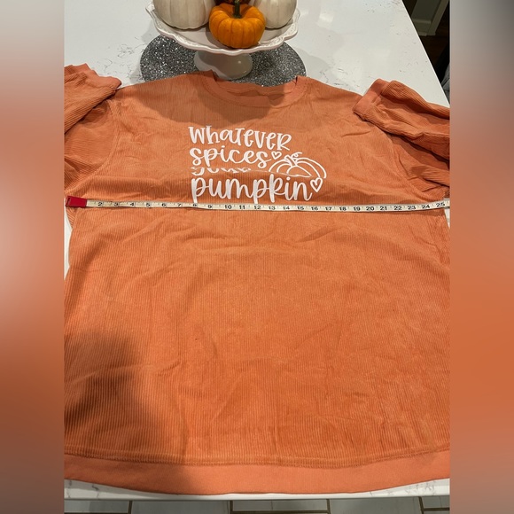 🎃 New! Cute Sweatshirt!! - Picture 8 of 10